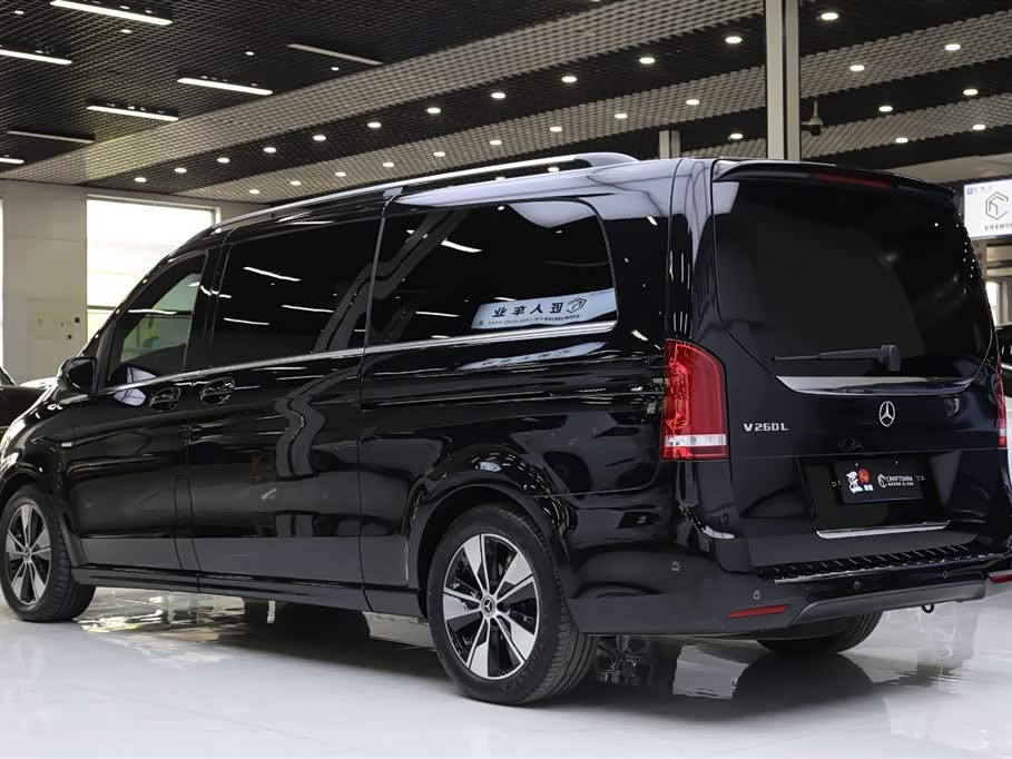 Mercedes-Benz V-class