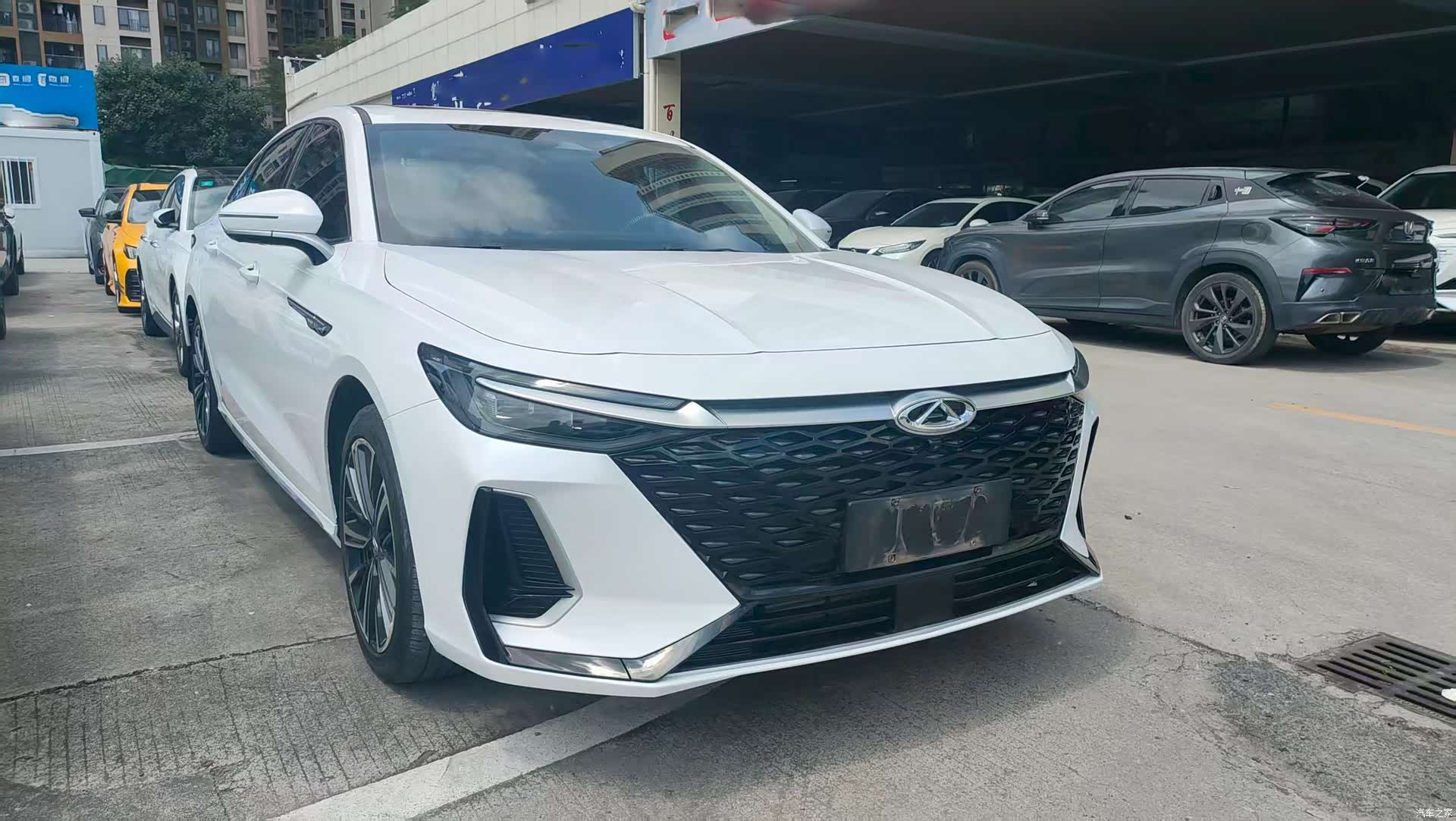 Chery Arrizo 8, 2022 3