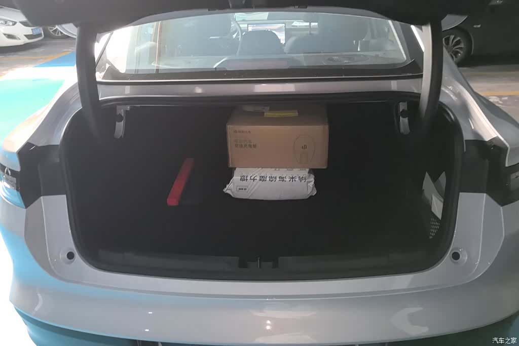 Leapmotor B01, 2026 4