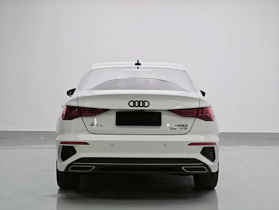 Audi A3 2023, фото 5