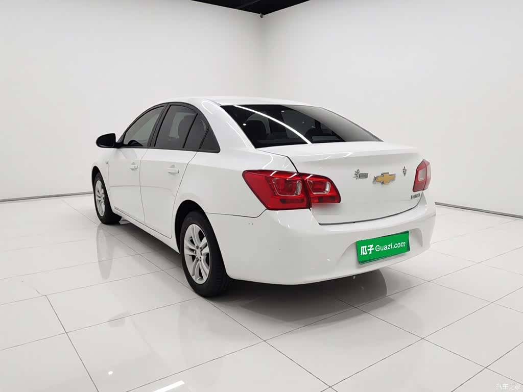 Chevrolet SE, 2015 4