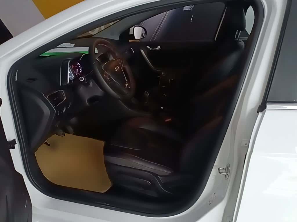 Chery 5, 2018 15