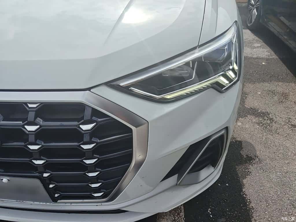 Audi Q3, 2021 24