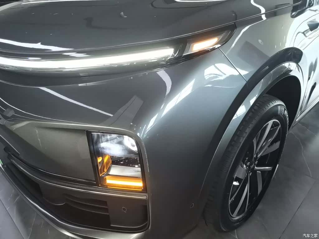 Li Auto L8, 2023 24