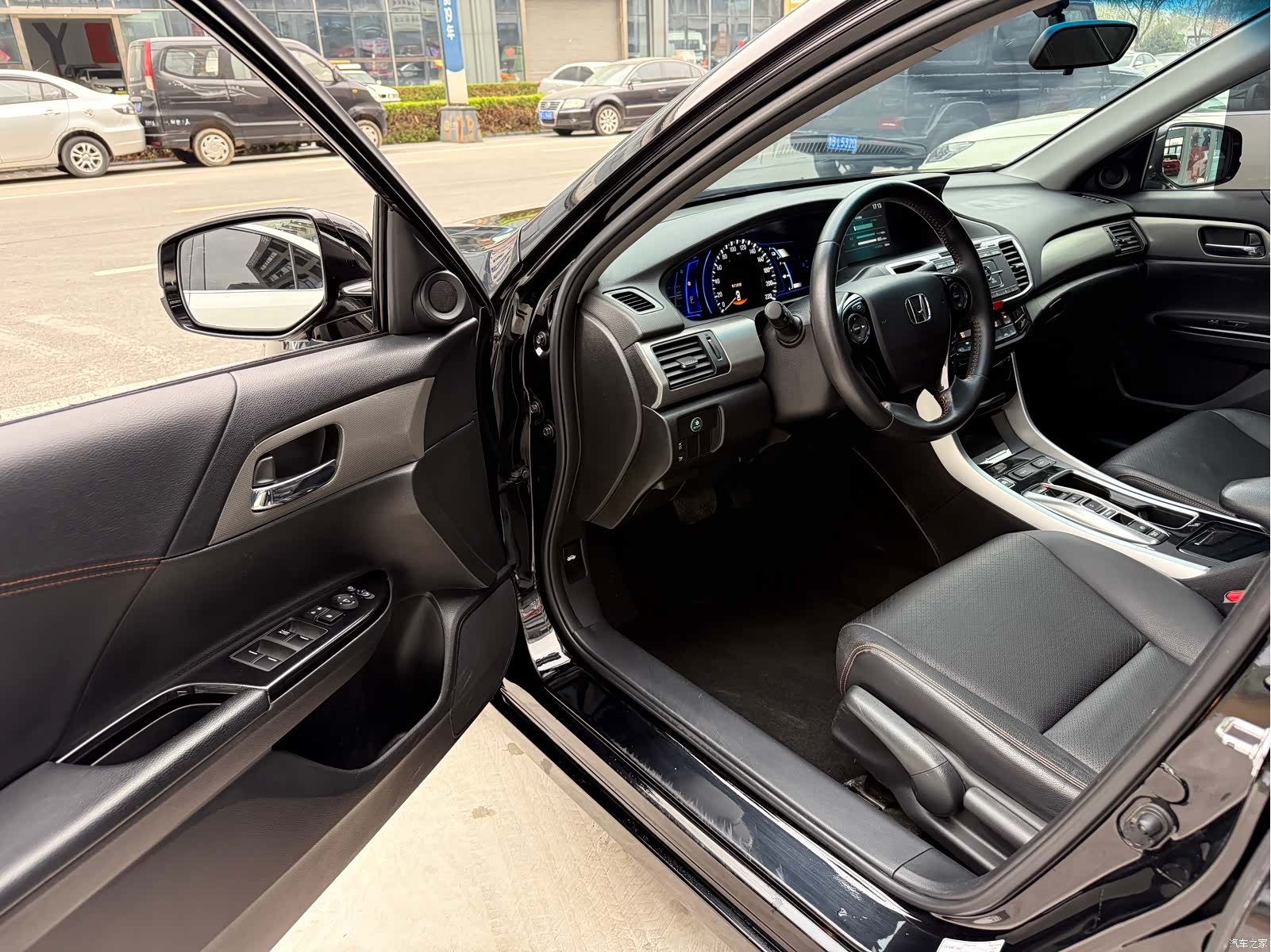 Honda Accord, 2018 15