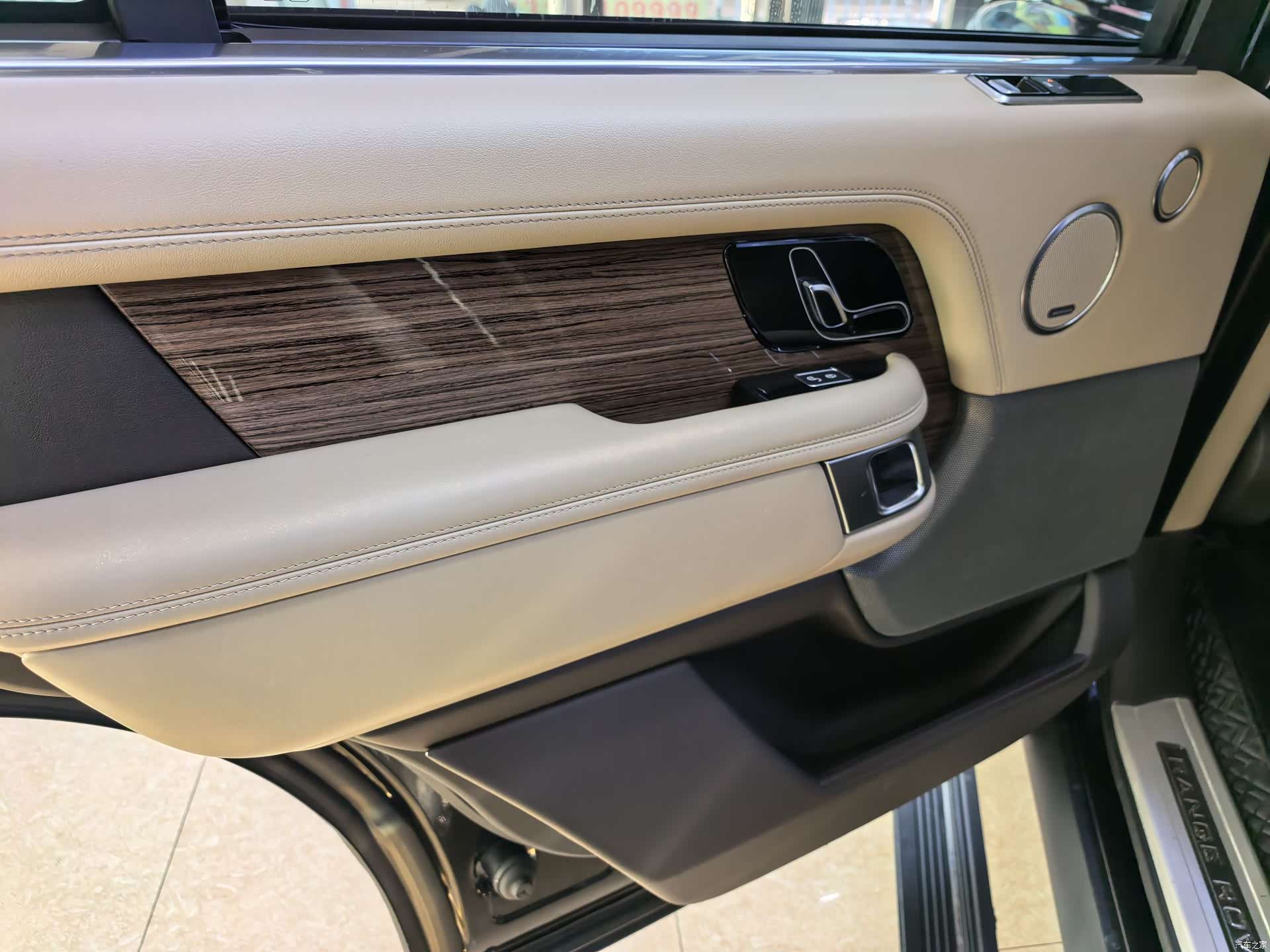 Land Rover Range Rover, 2019 11