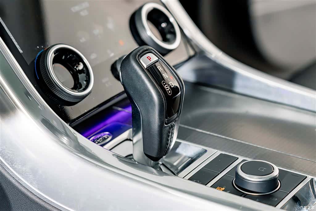 Land Rover Range Rover, 2018 17