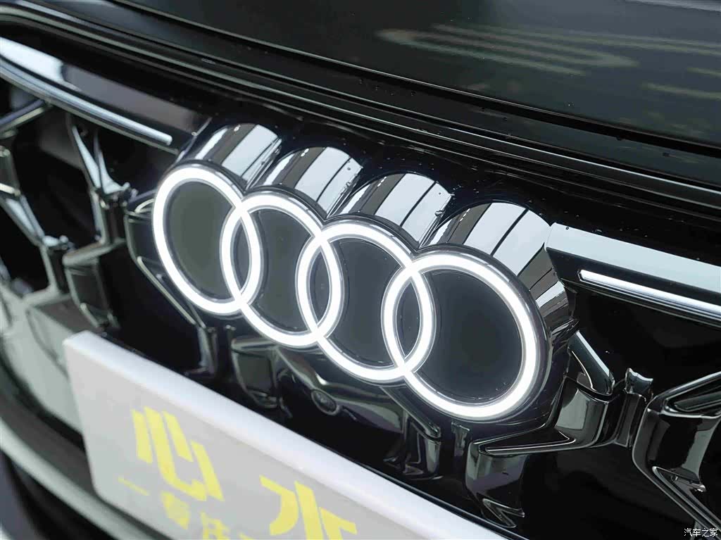 Audi Q5L, 2026 23