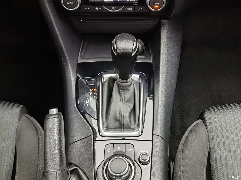 Mazda Mazda3, 2014 13