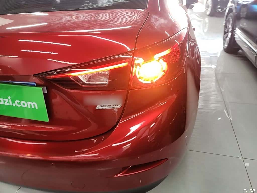 Mazda Mazda3, 2017 8
