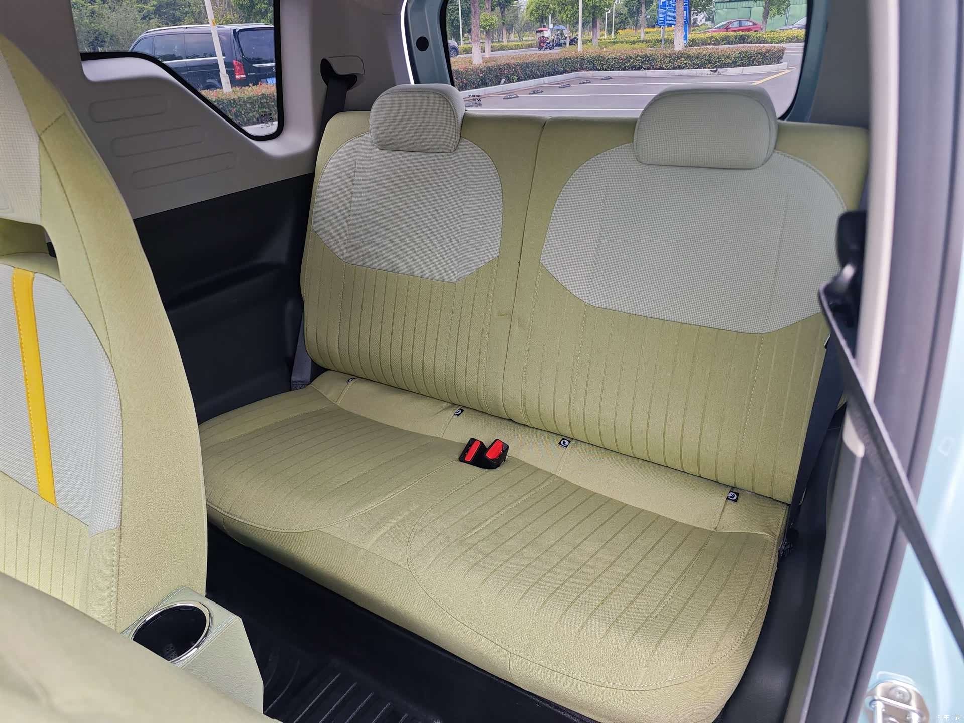 Geely Panda, 2025 9