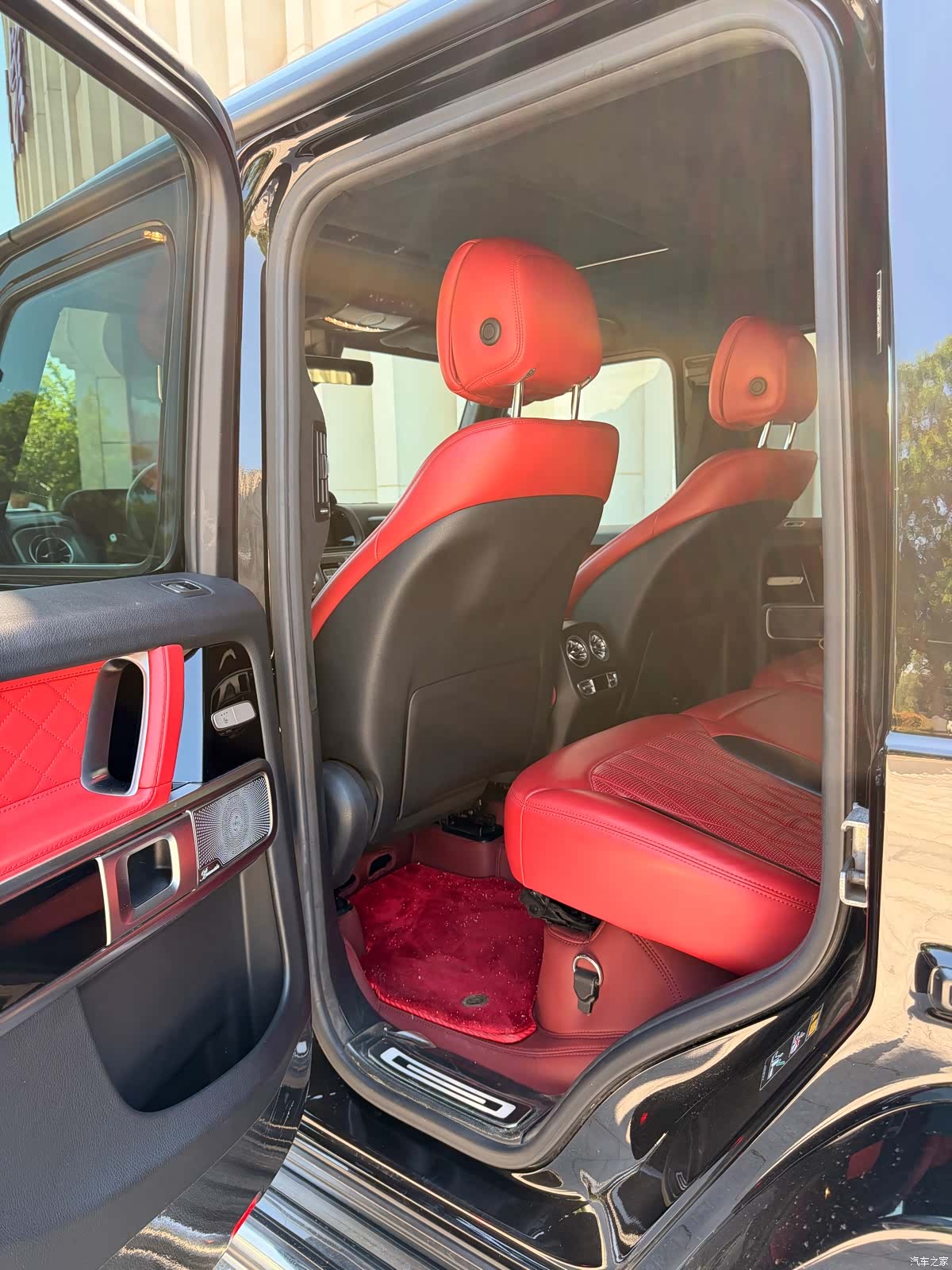 Mercedes-Benz G-Class, 2024 8