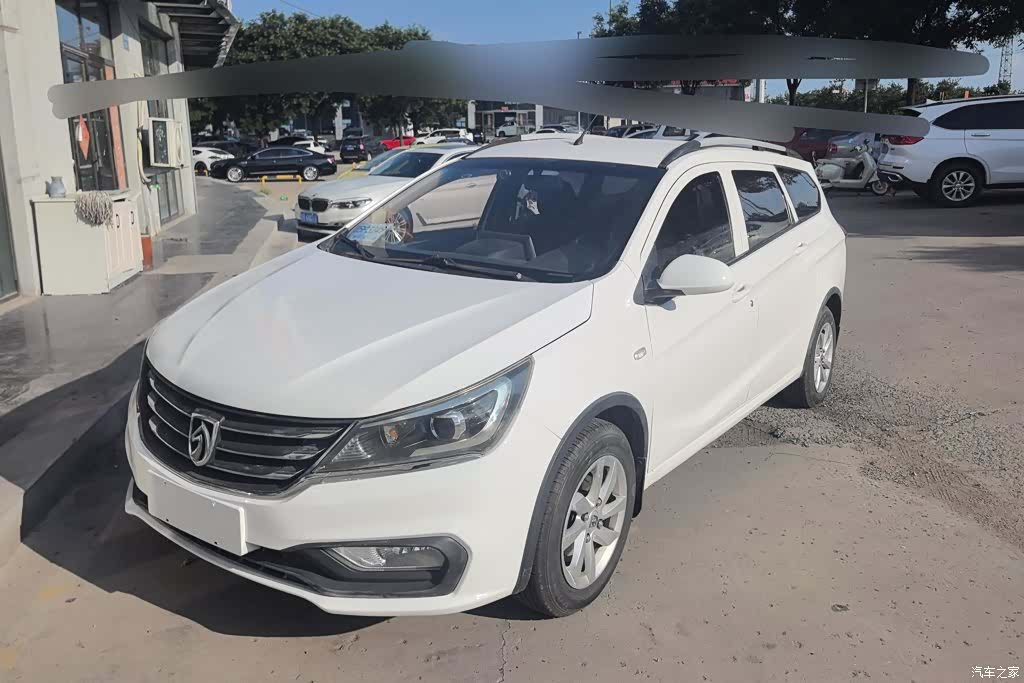 Wuling 310W, 2018 1