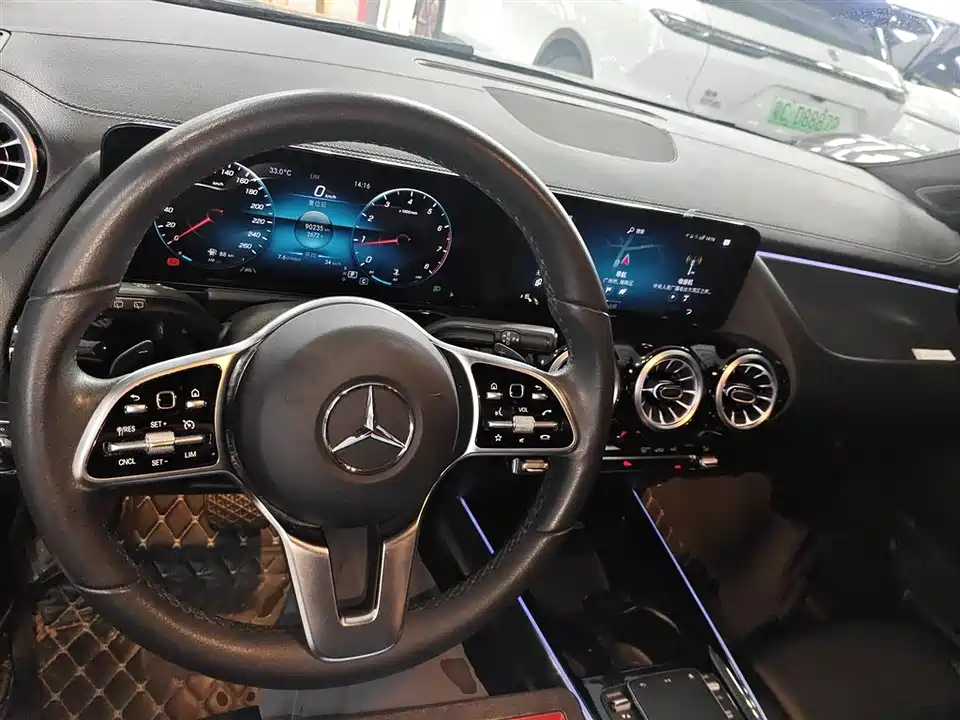 Mercedes-Benz GLA