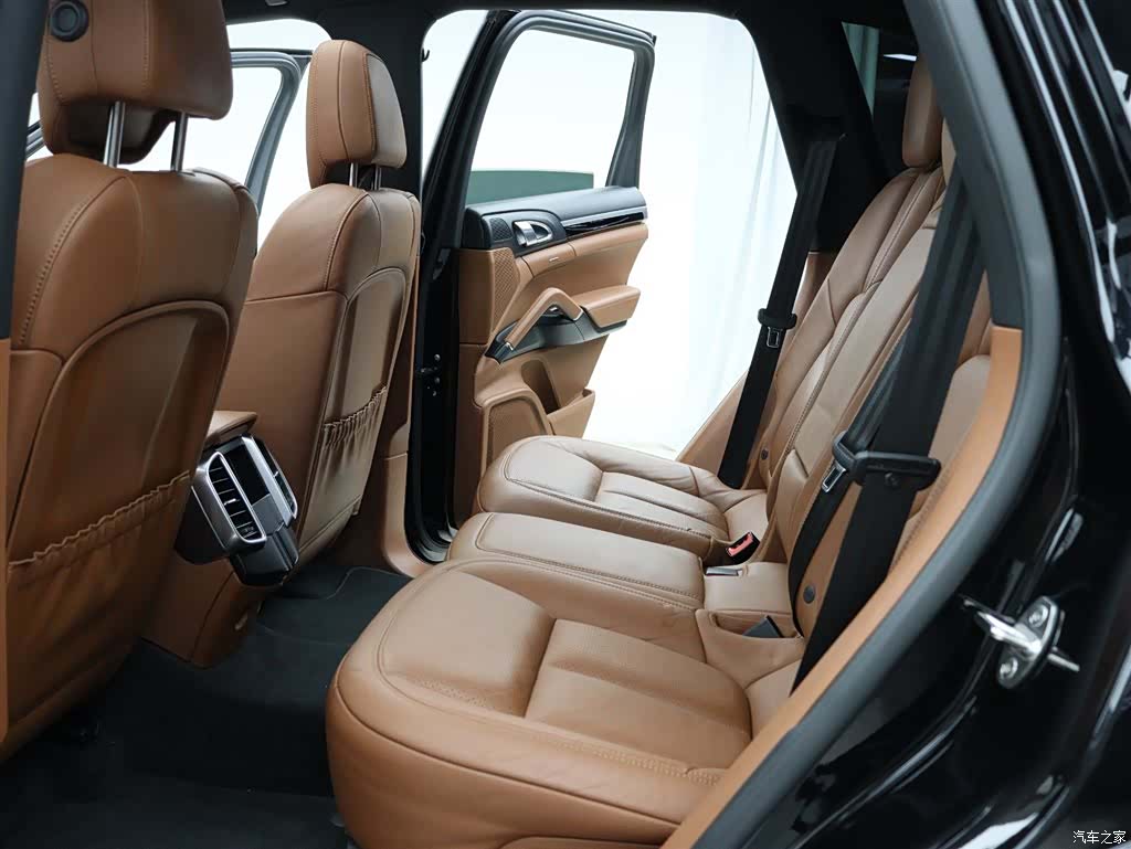 Porsche Cayenne, 2016 7