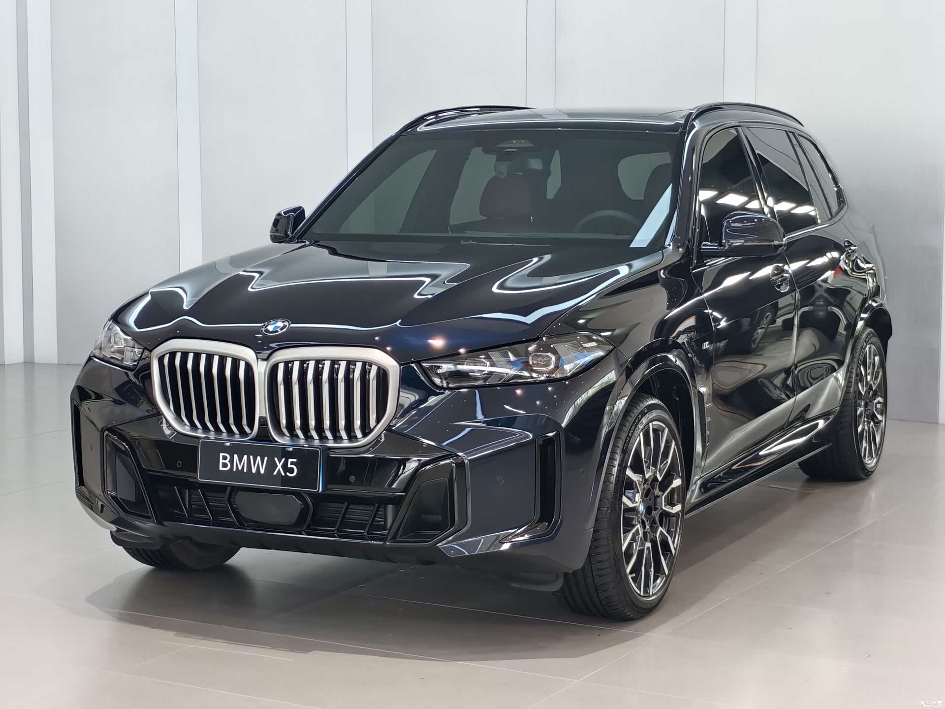 BMW X5, 2025 1