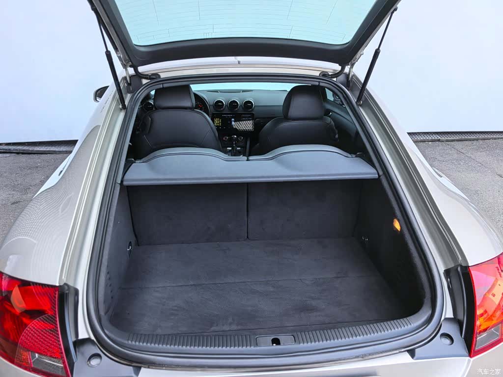 Audi TT, 2013 13
