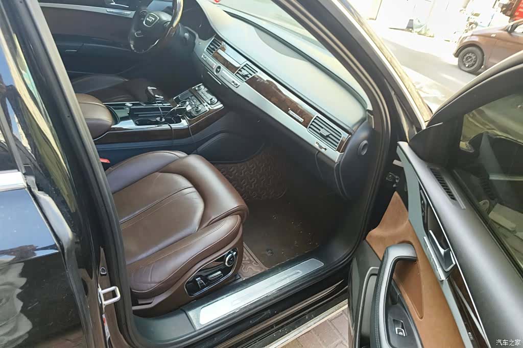 Audi A8L, 2015 8