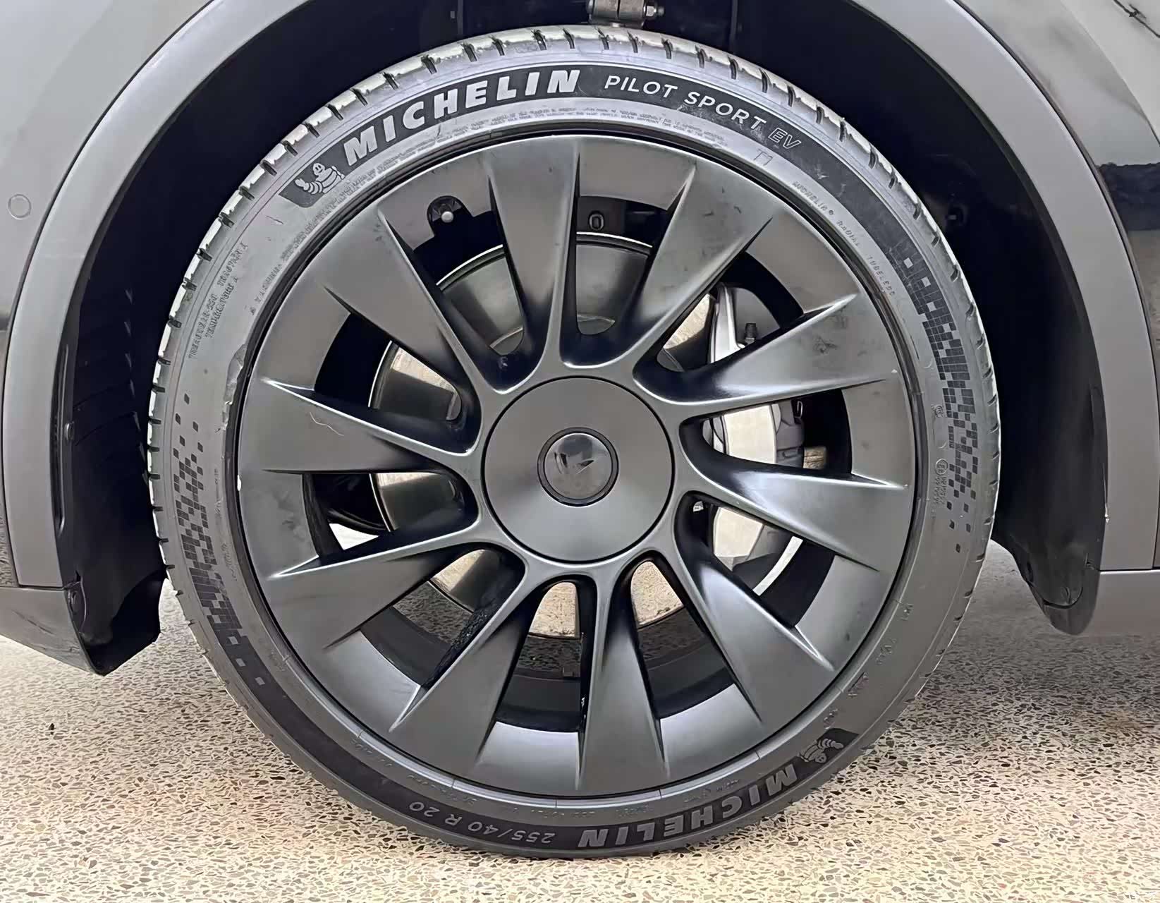 Tesla Model Y, 2021 9