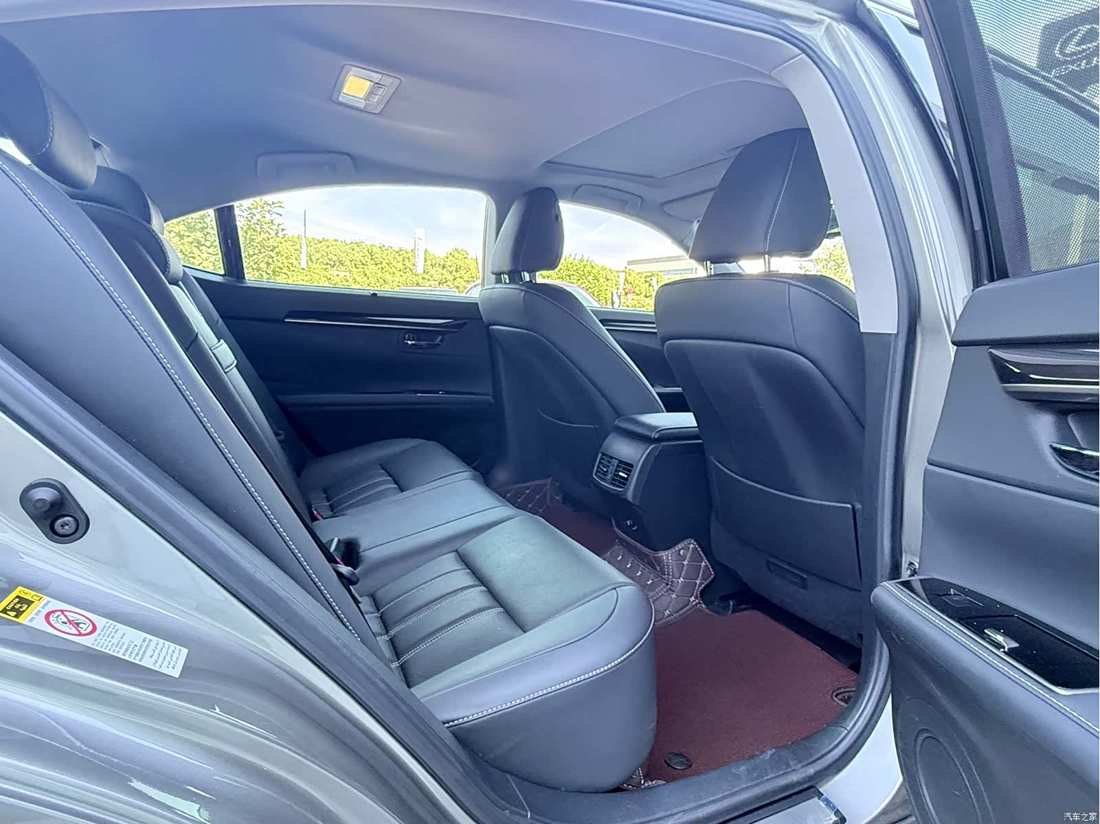 Lexus ES, 2018 15