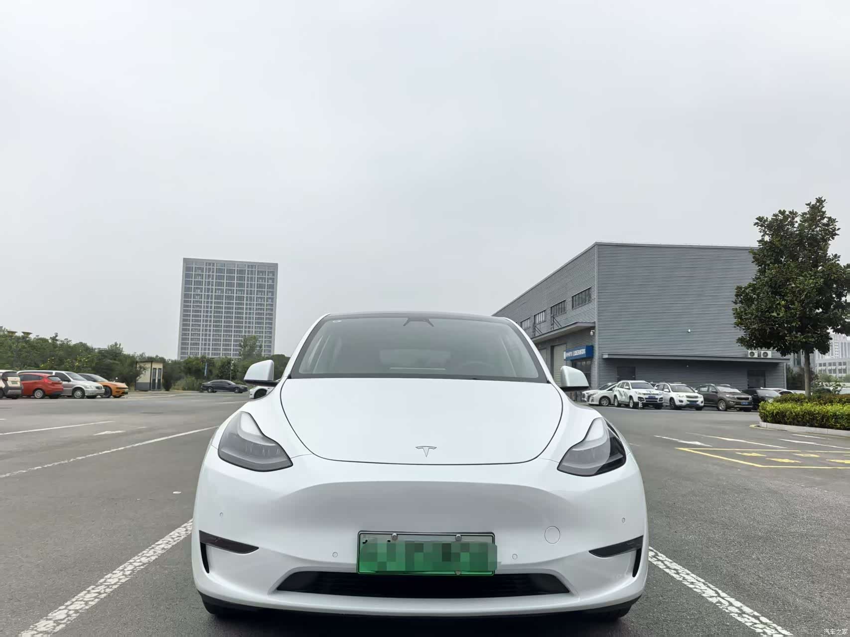 Tesla Model Y, 2022 2