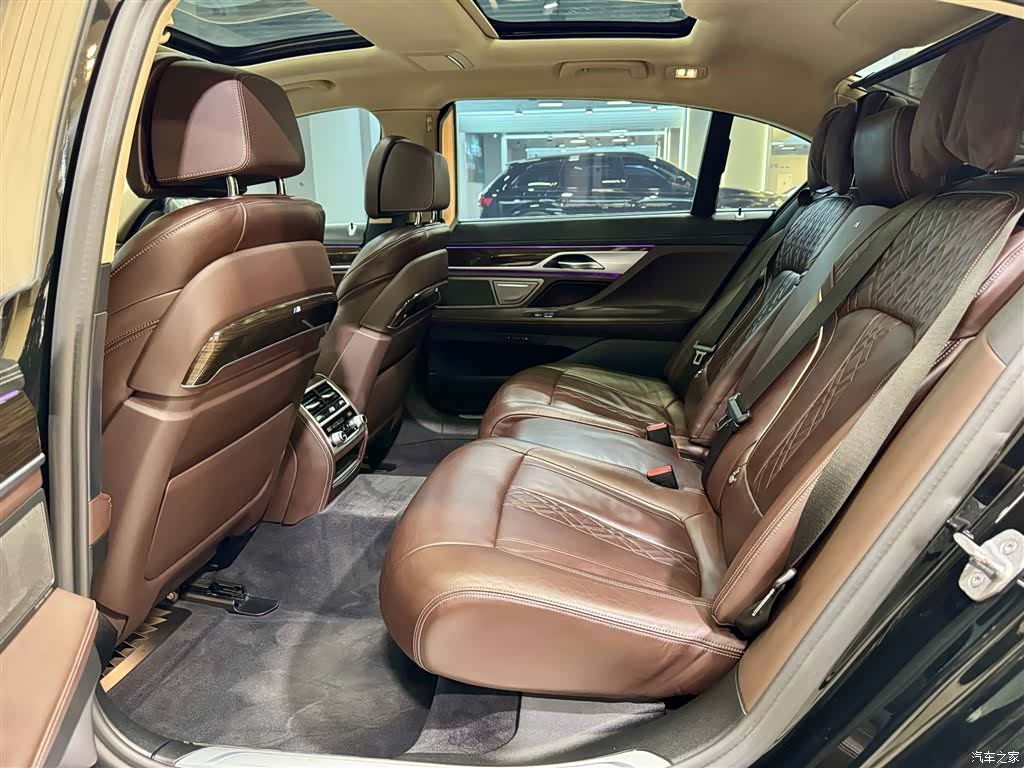 BMW 7 Series, 2020 29