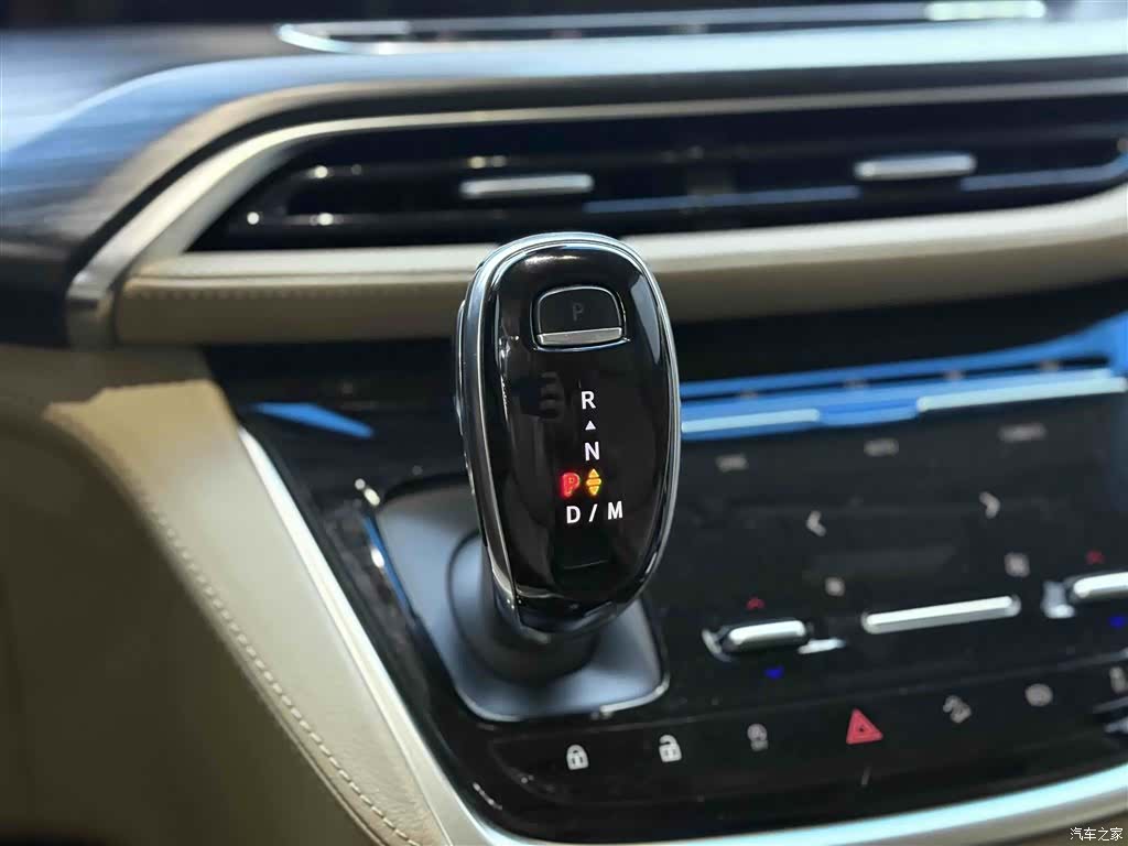 Buick GL8, 2020 19
