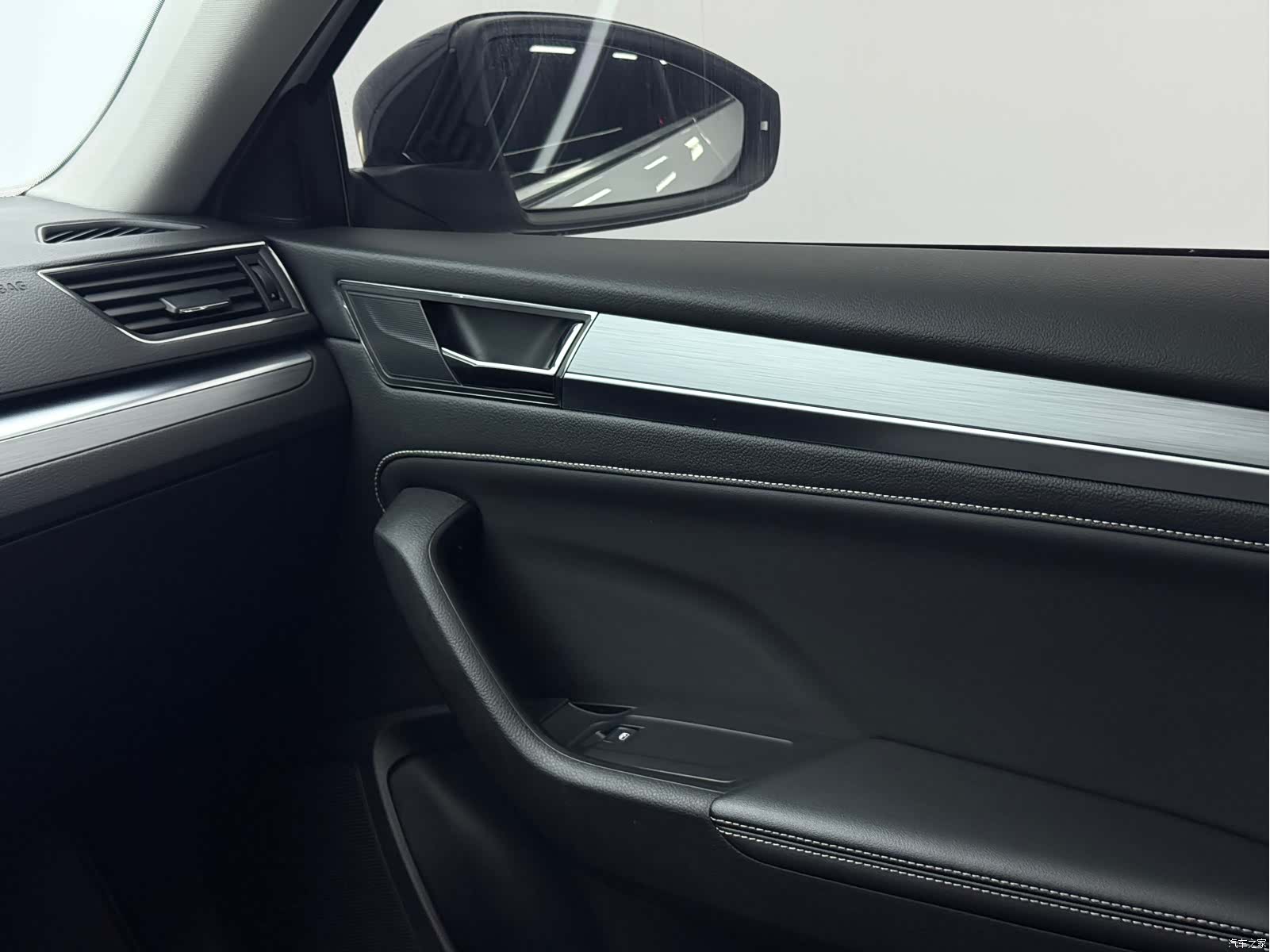 Skoda Superb, 2023 10