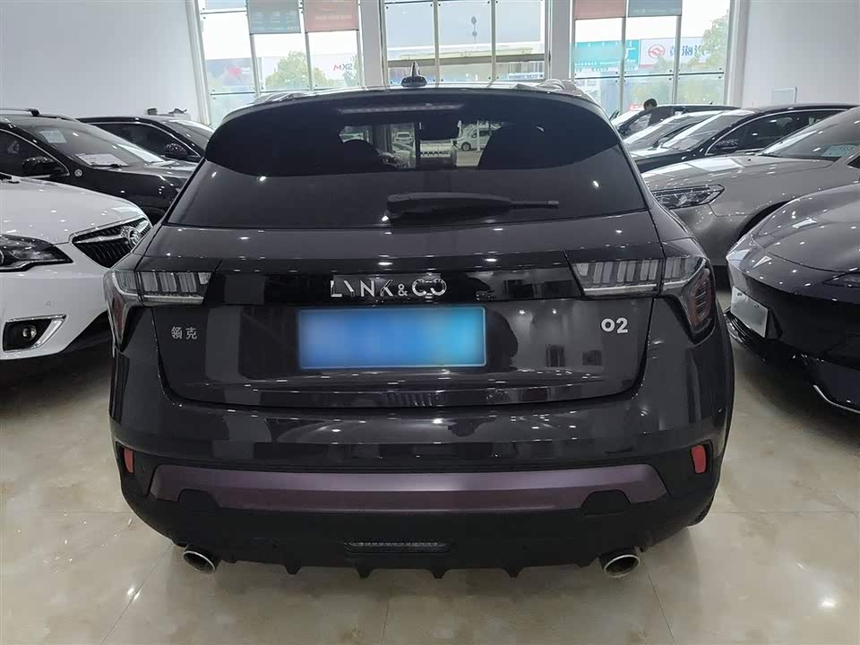 Lynk & Co 02