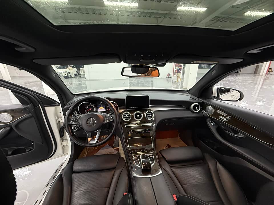 Mercedes-Benz GLC Mercedes-Benz GLC