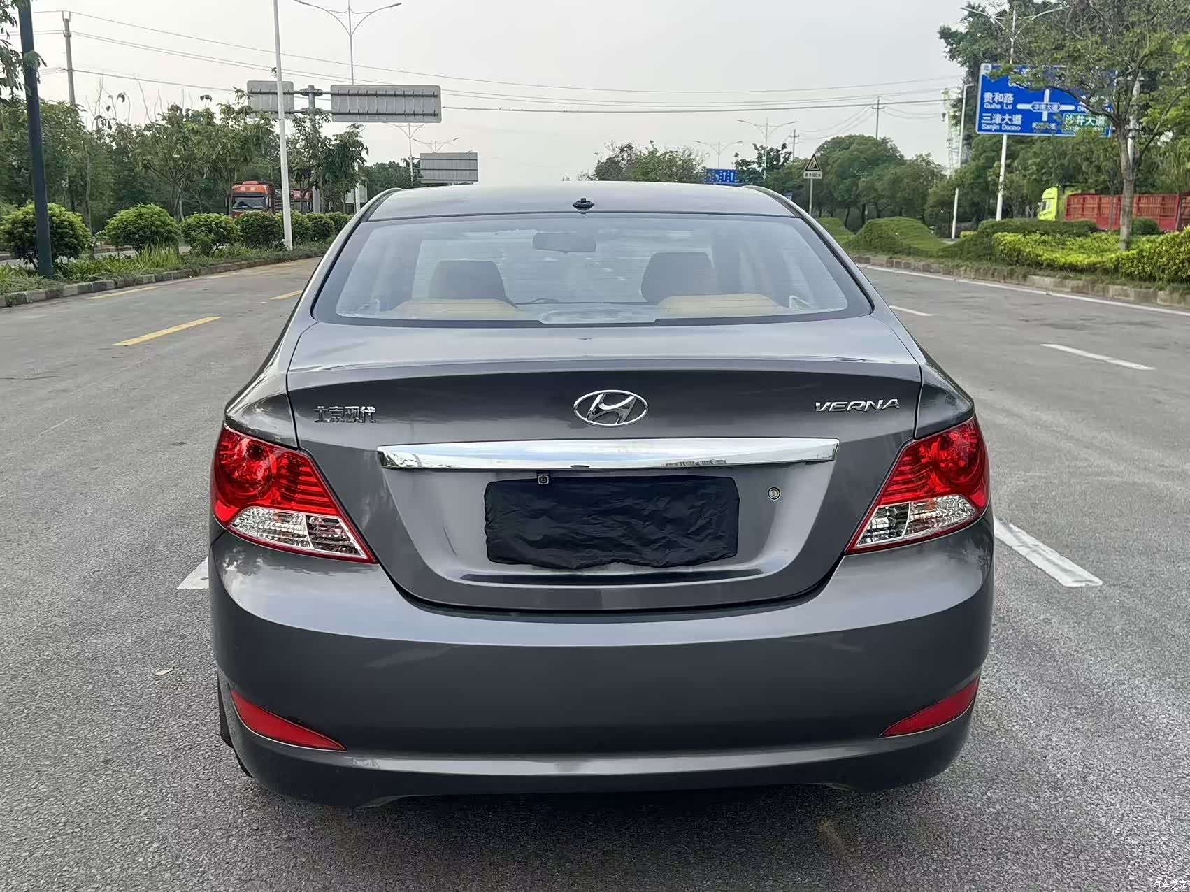 Hyundai GL, 2012 6