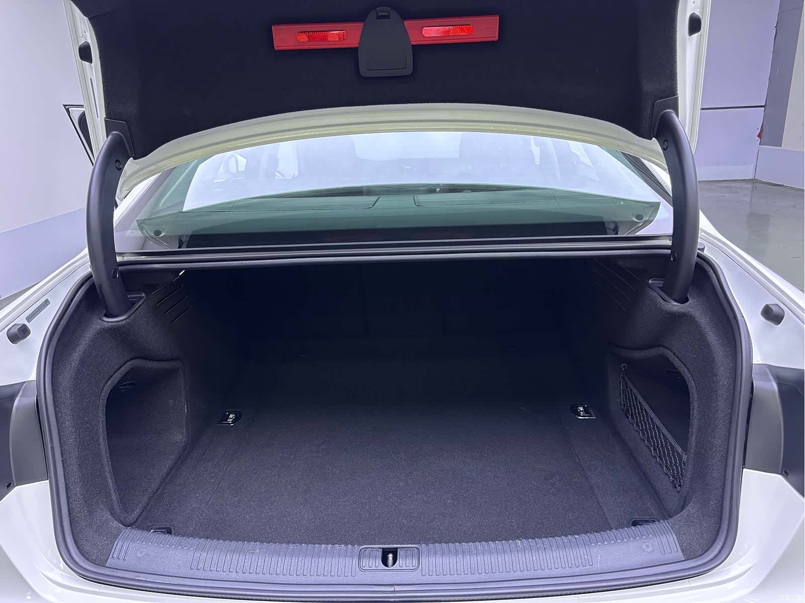 Audi A4L, 2017 14