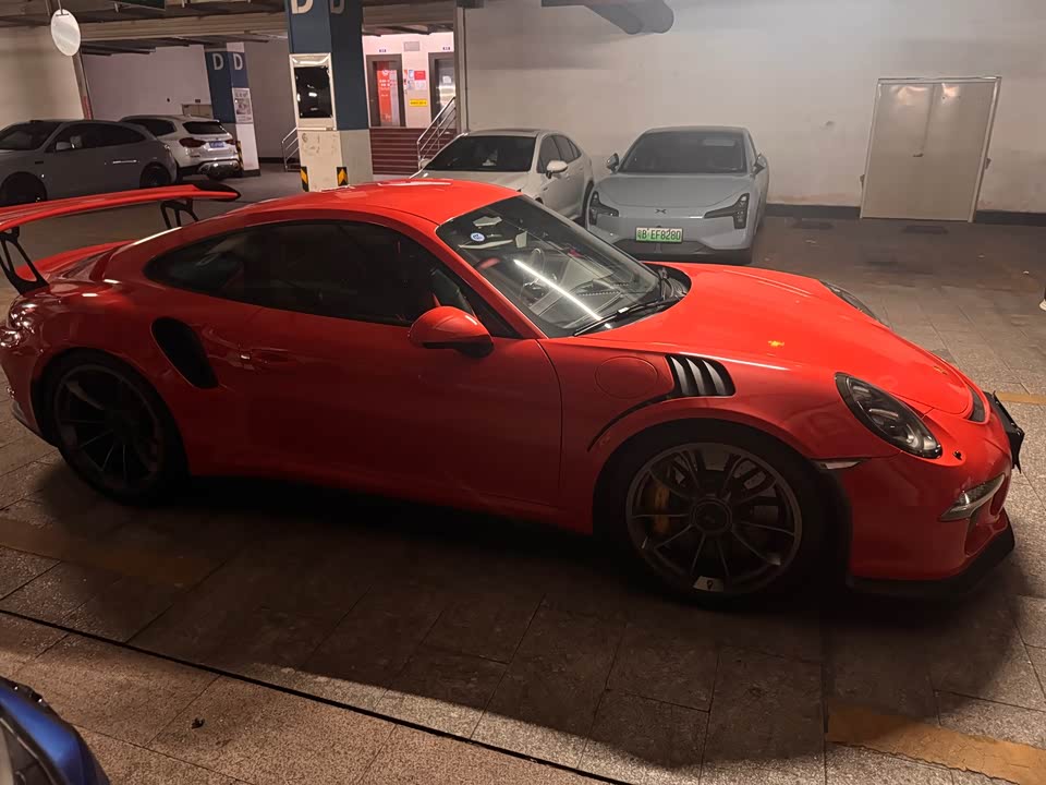 Porsche 911