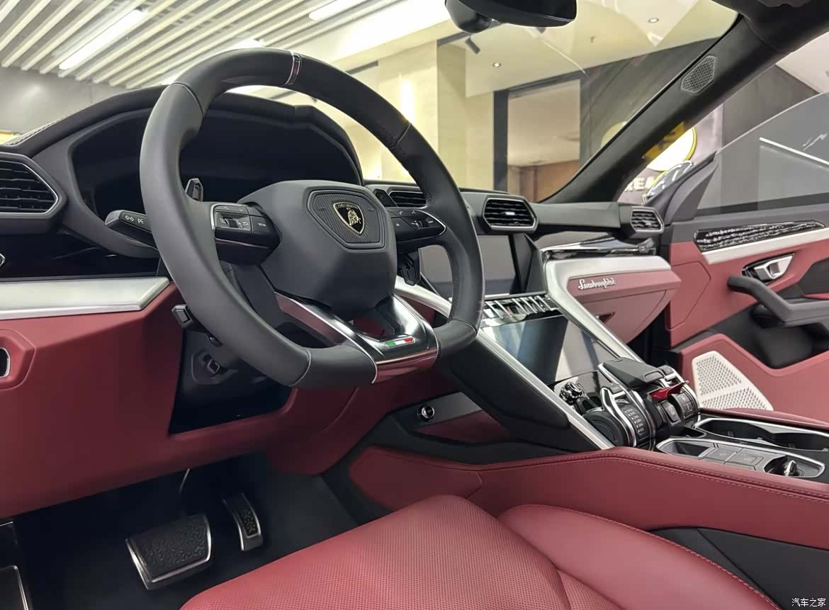 Lamborghini Urus, 2019 все фото