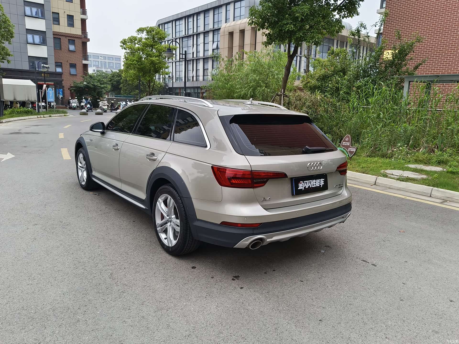 Audi A4, 2018 15