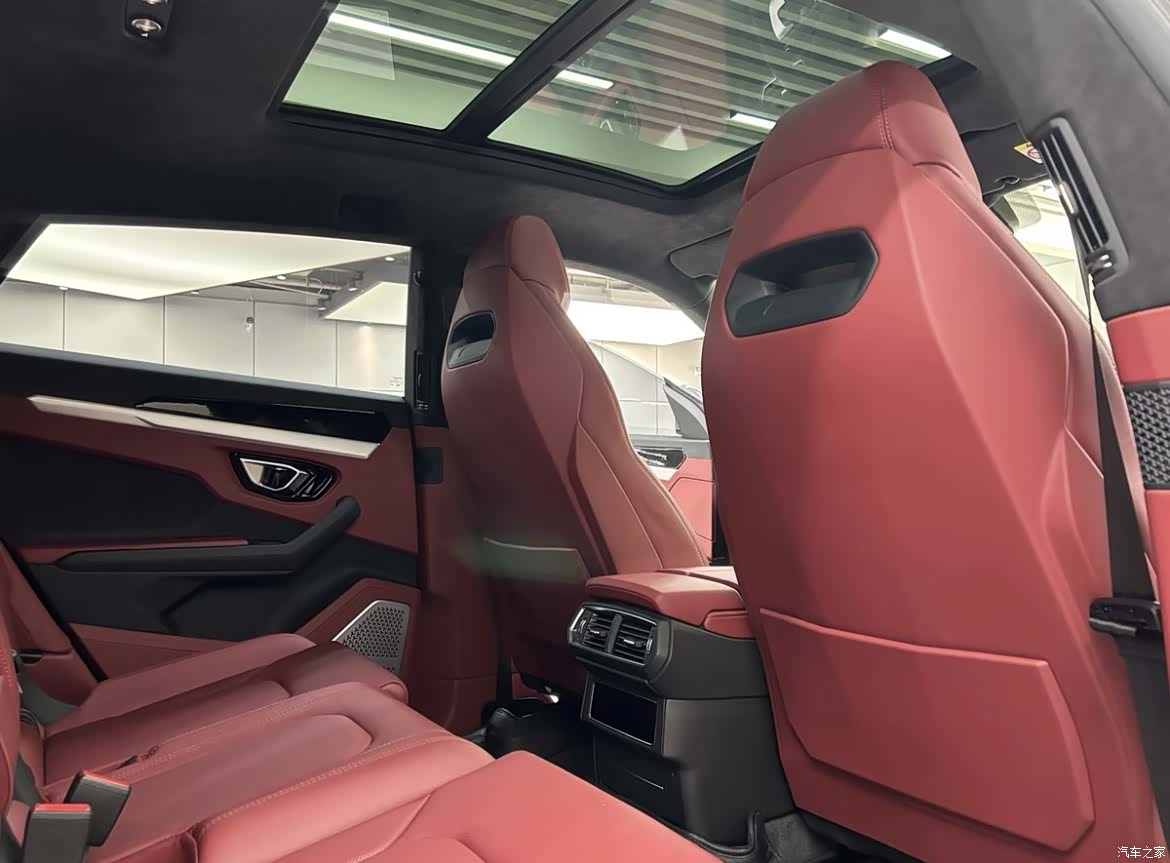 Lamborghini Urus, 2019 6