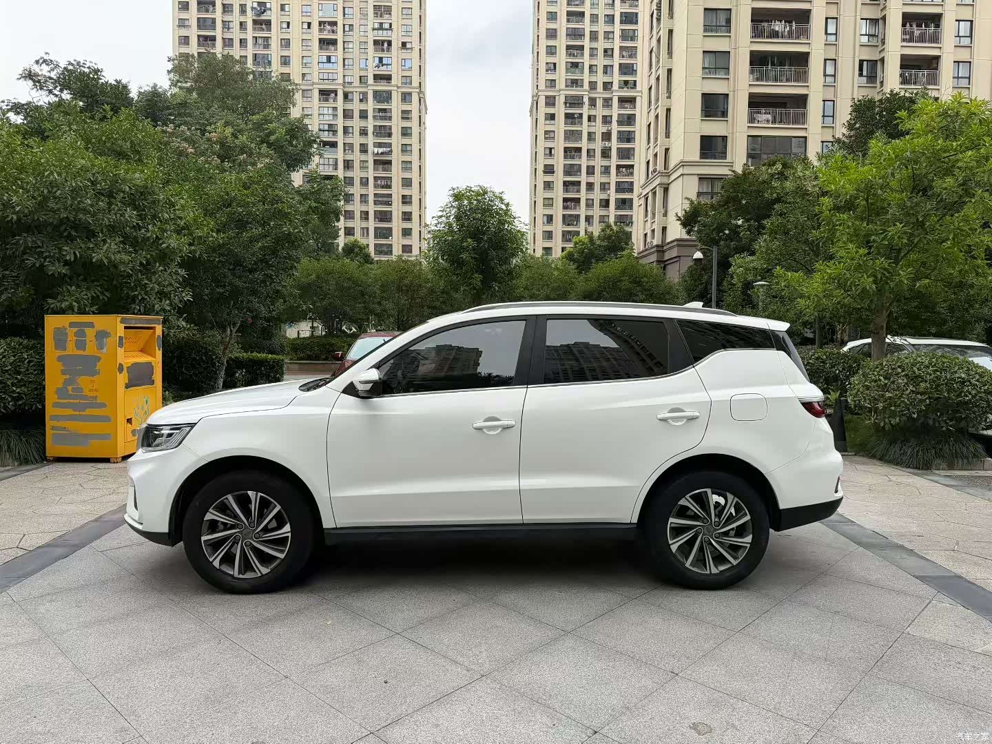 Geely X6, 2020 3