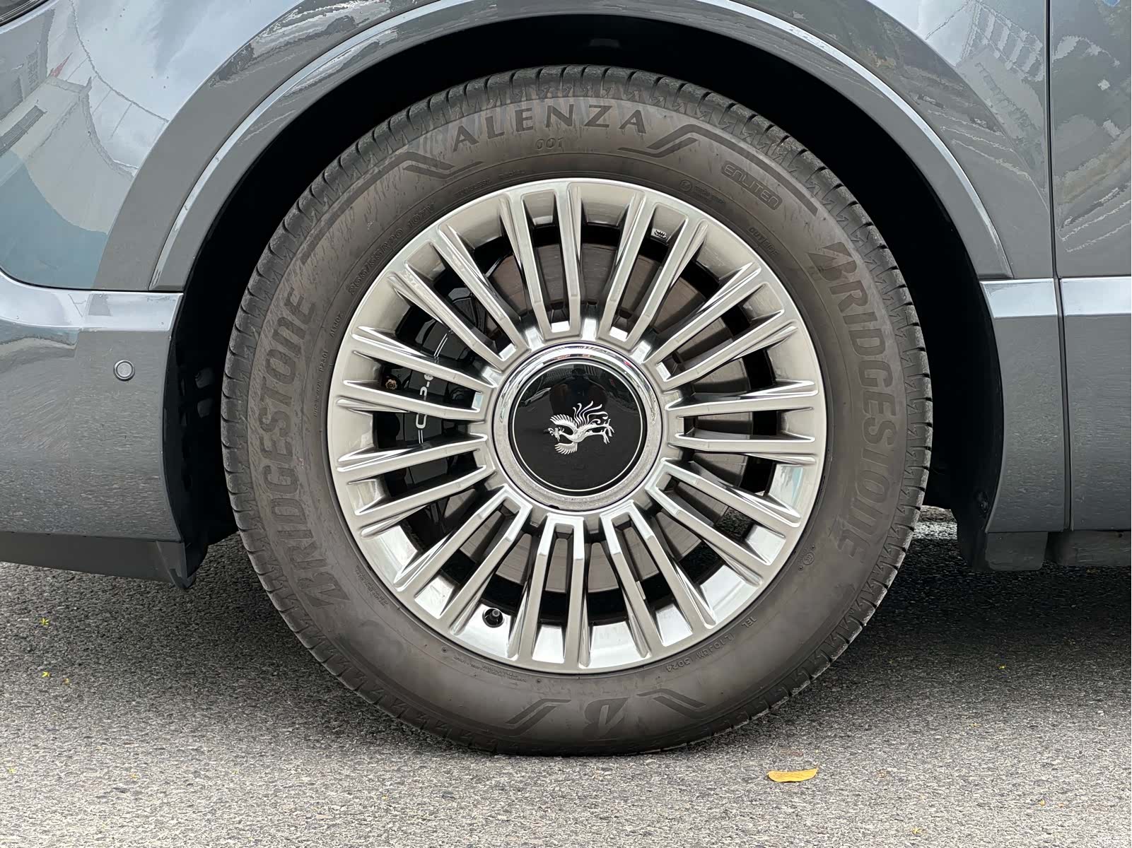 Toyota Century, 2024 7