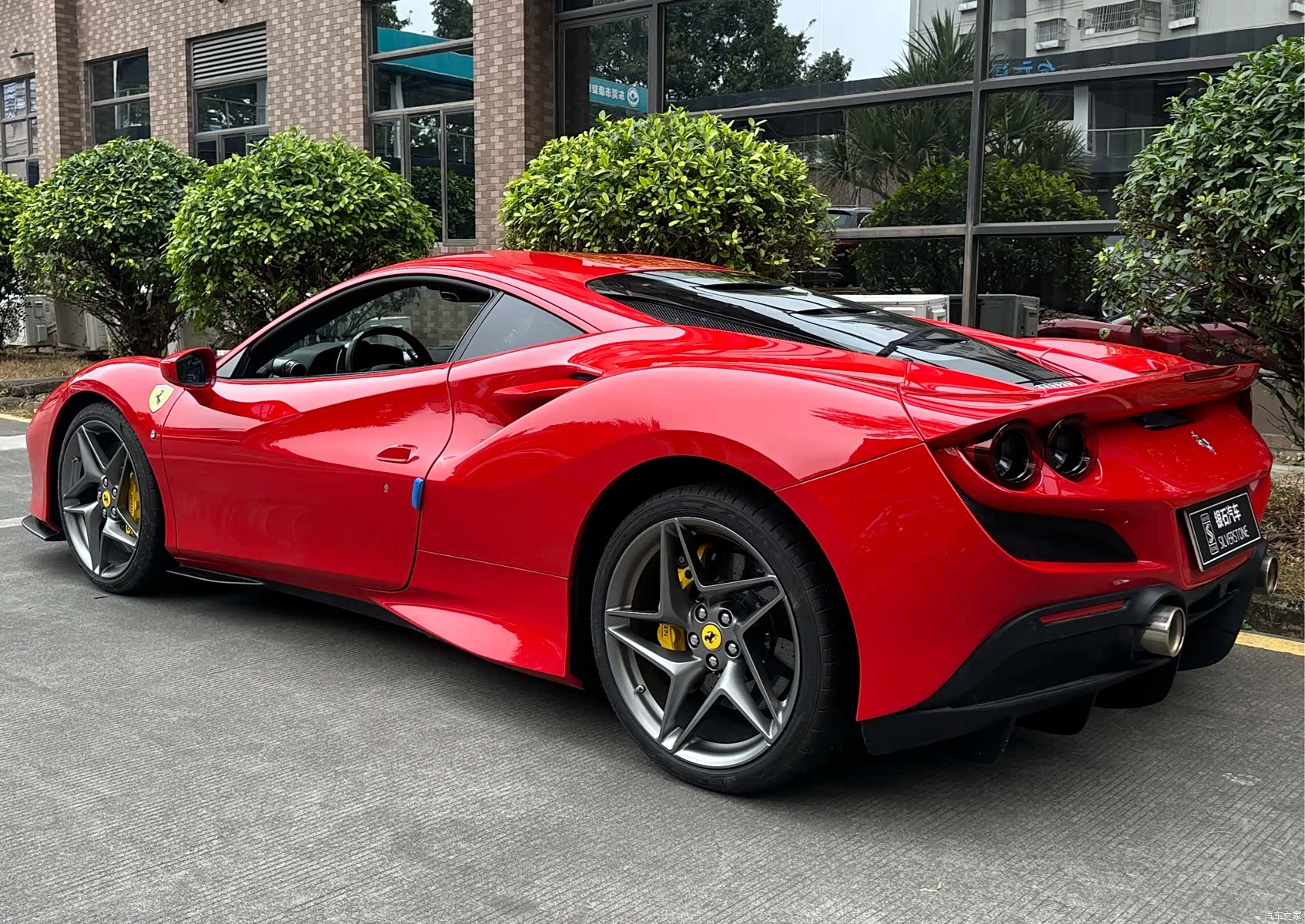 Ferrari F8, 2023 3