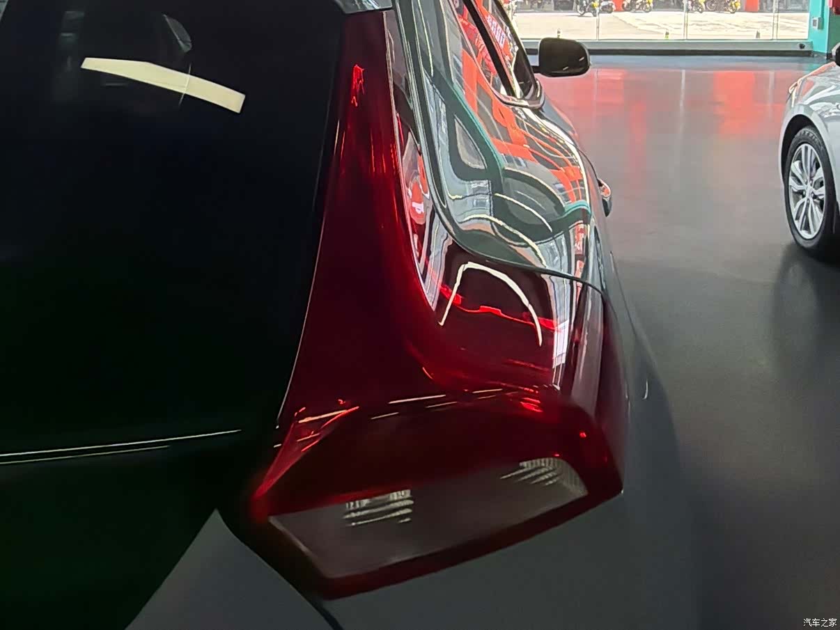 Volvo V40, 2017 6