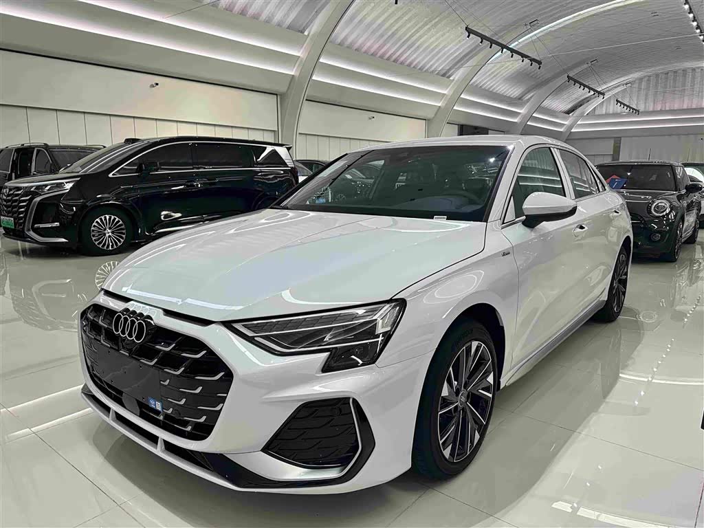 Audi A3 2025 A3L Limousine 35TFSI Enjoy