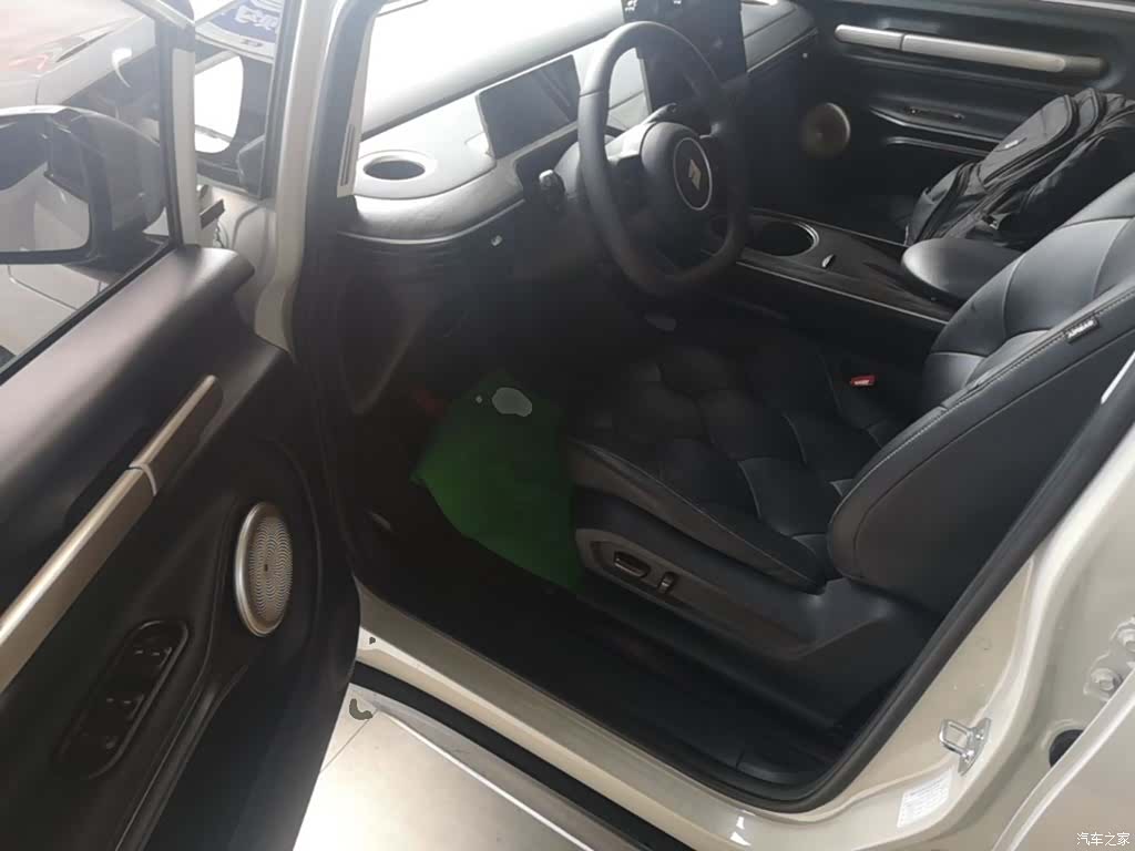 Wuling 460, 2024 16