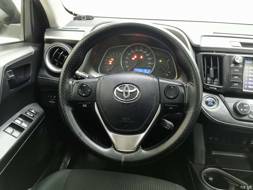 Toyota RAV4, 2018 11