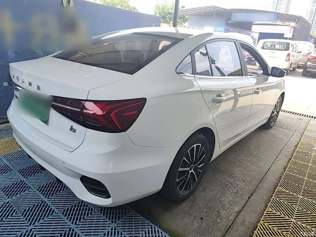 Roewe i5, 2021 7