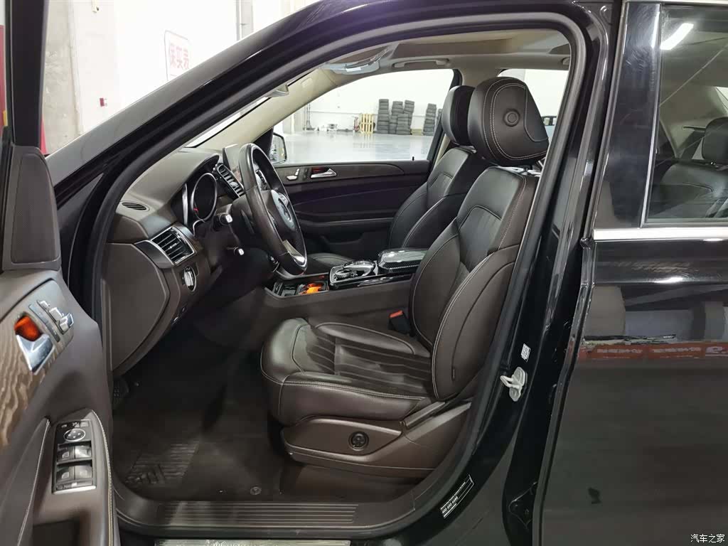 Mercedes-Benz GLE, 2015 10