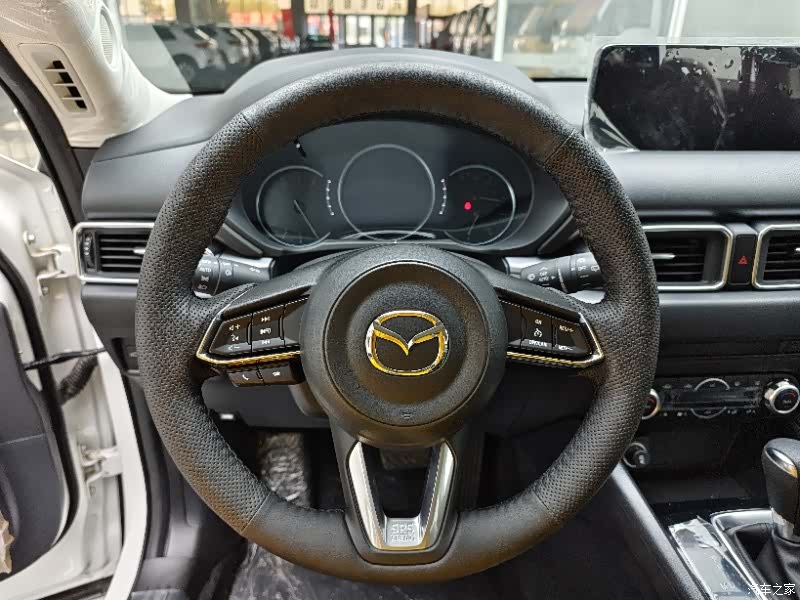 Mazda CX-5, 2025 7