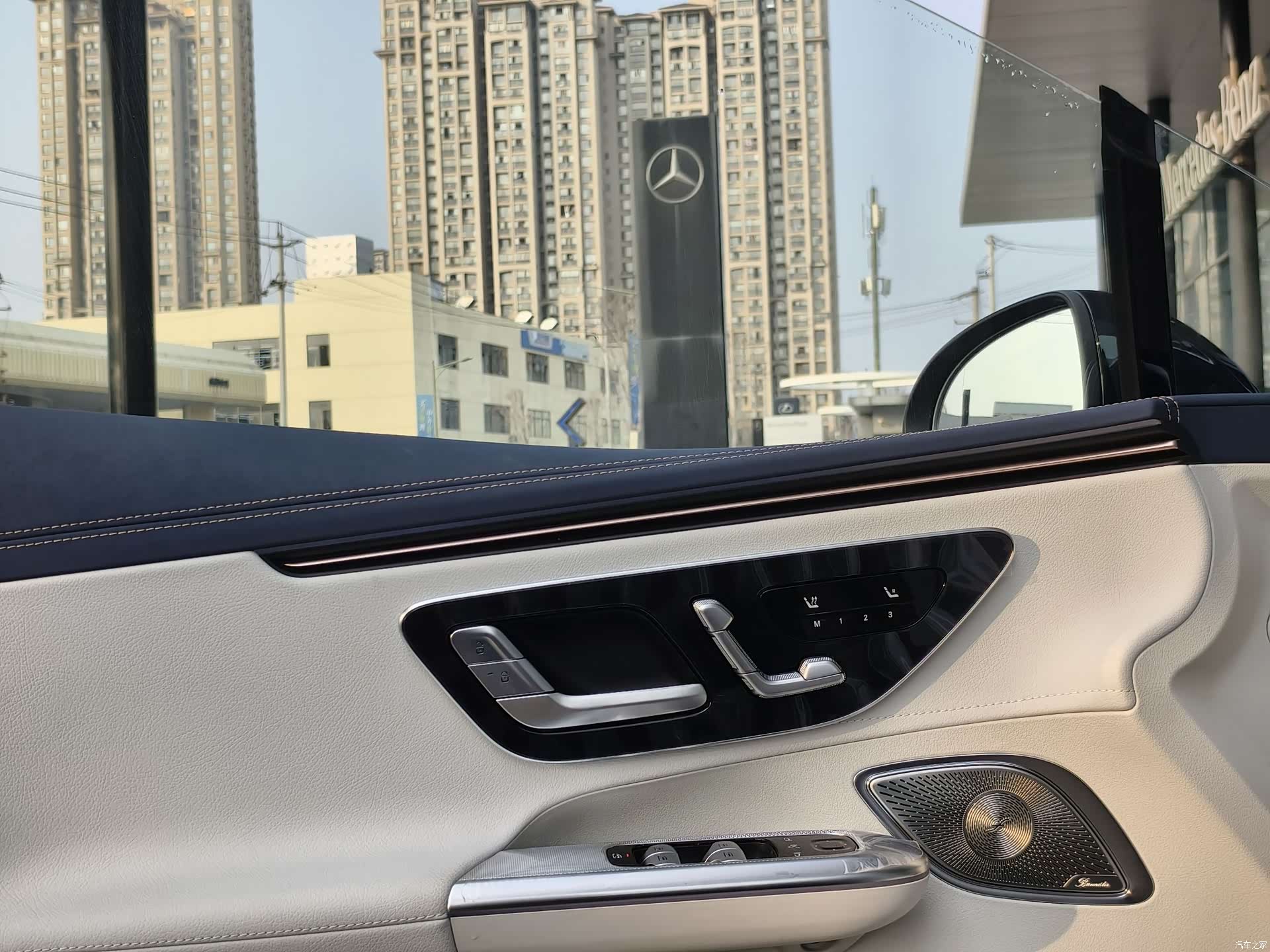 Mercedes-Benz EQE, 2025 17