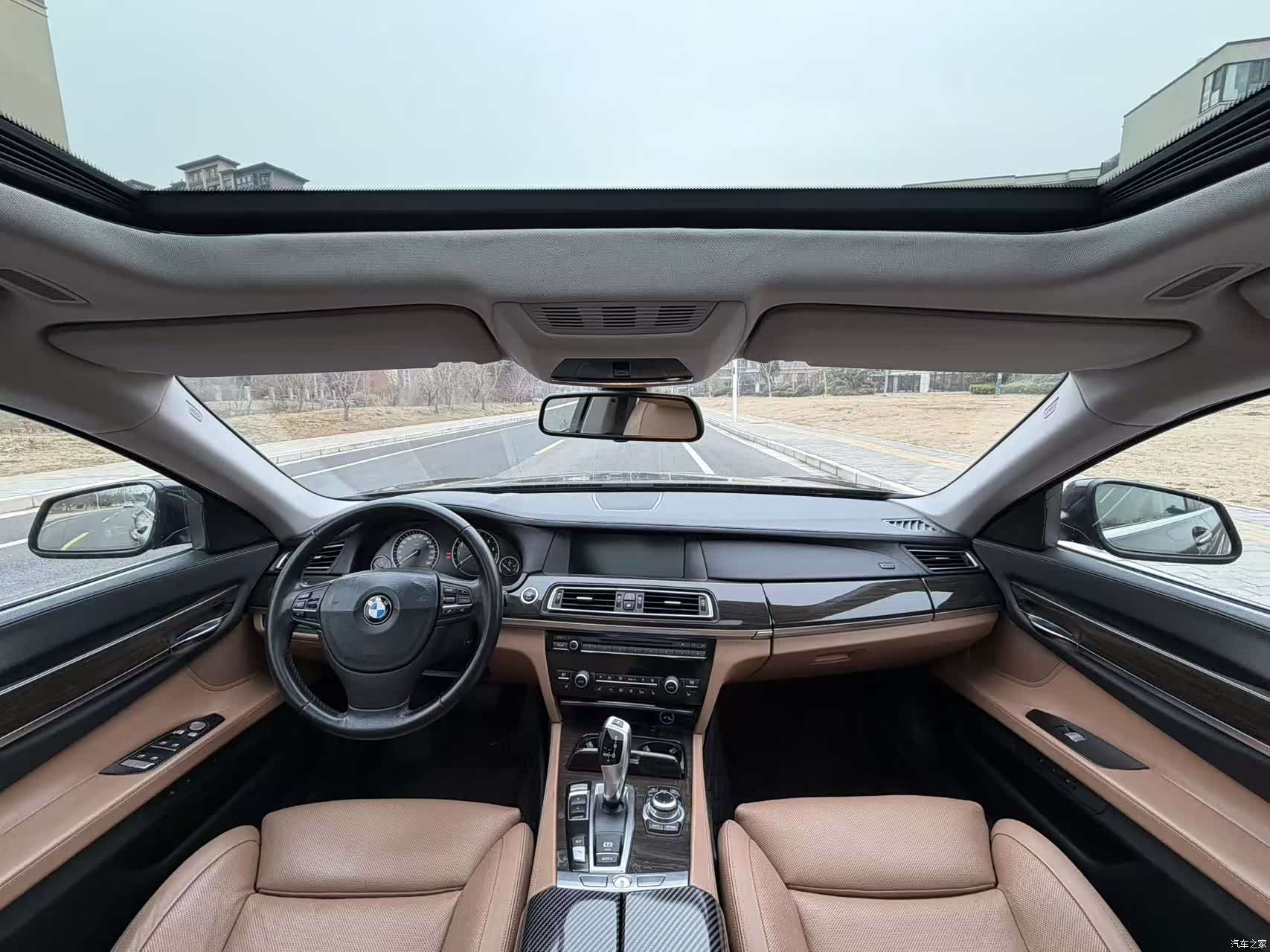 BMW 7 Series, 2011 13