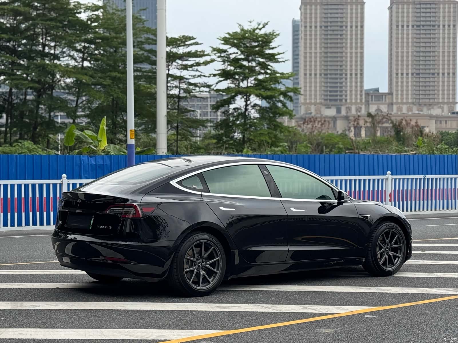 Tesla Model 3, 2020 4