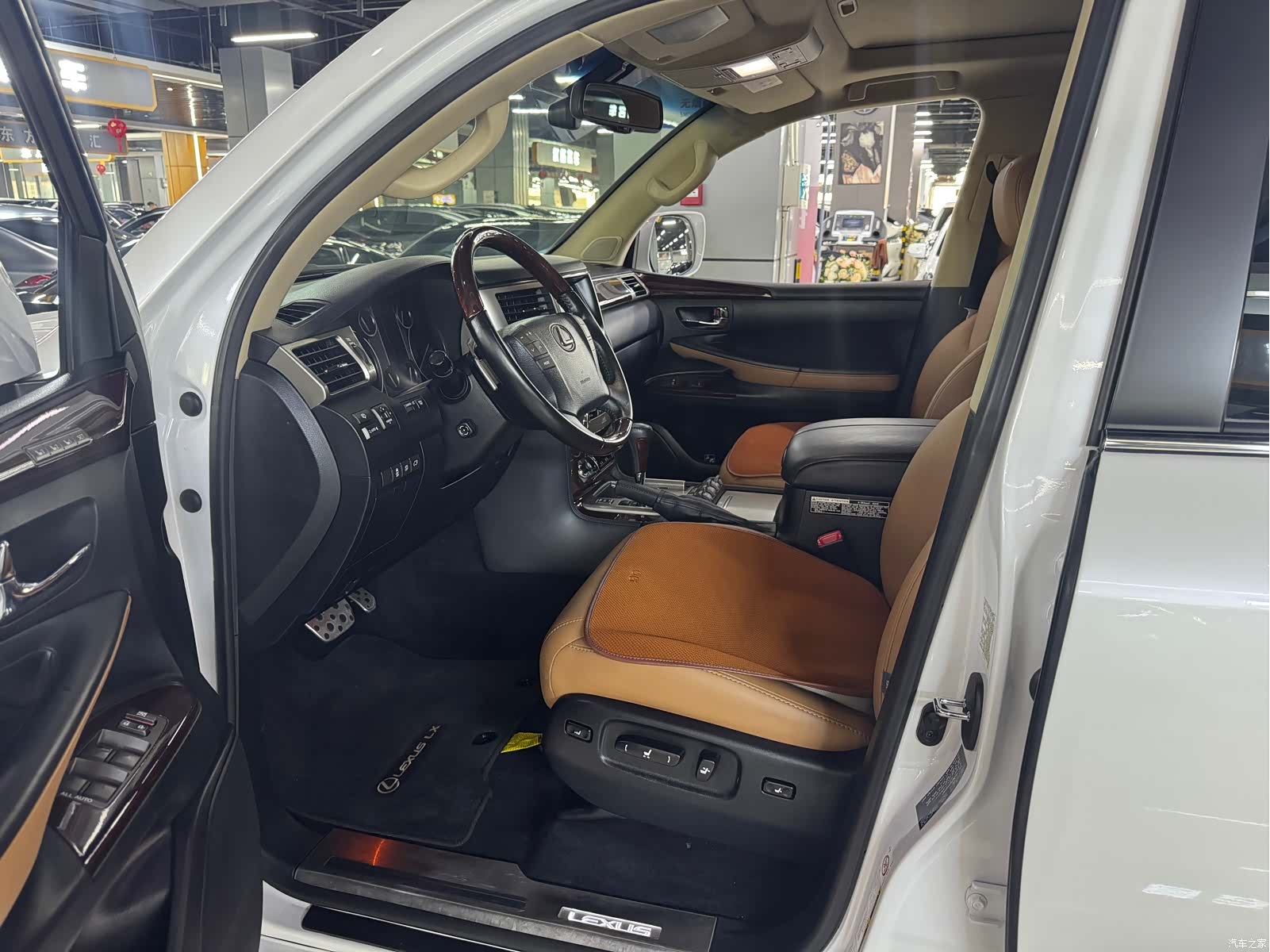 Lexus LX, 2016 3